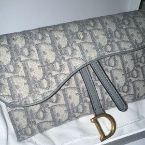 Oblique Saddle Chain Long Wallet Grey